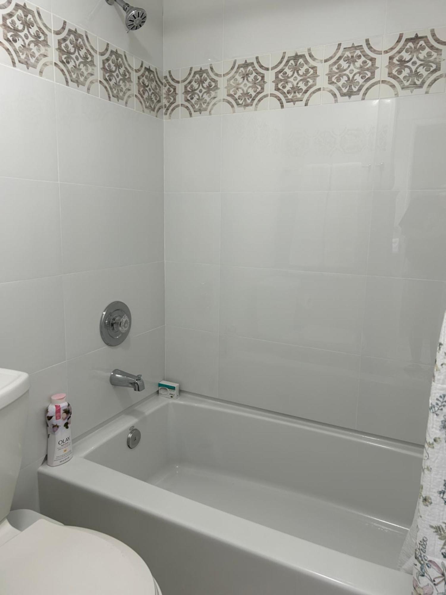 Beautiful With Very Elegant Colonial Decoration * Tamiami