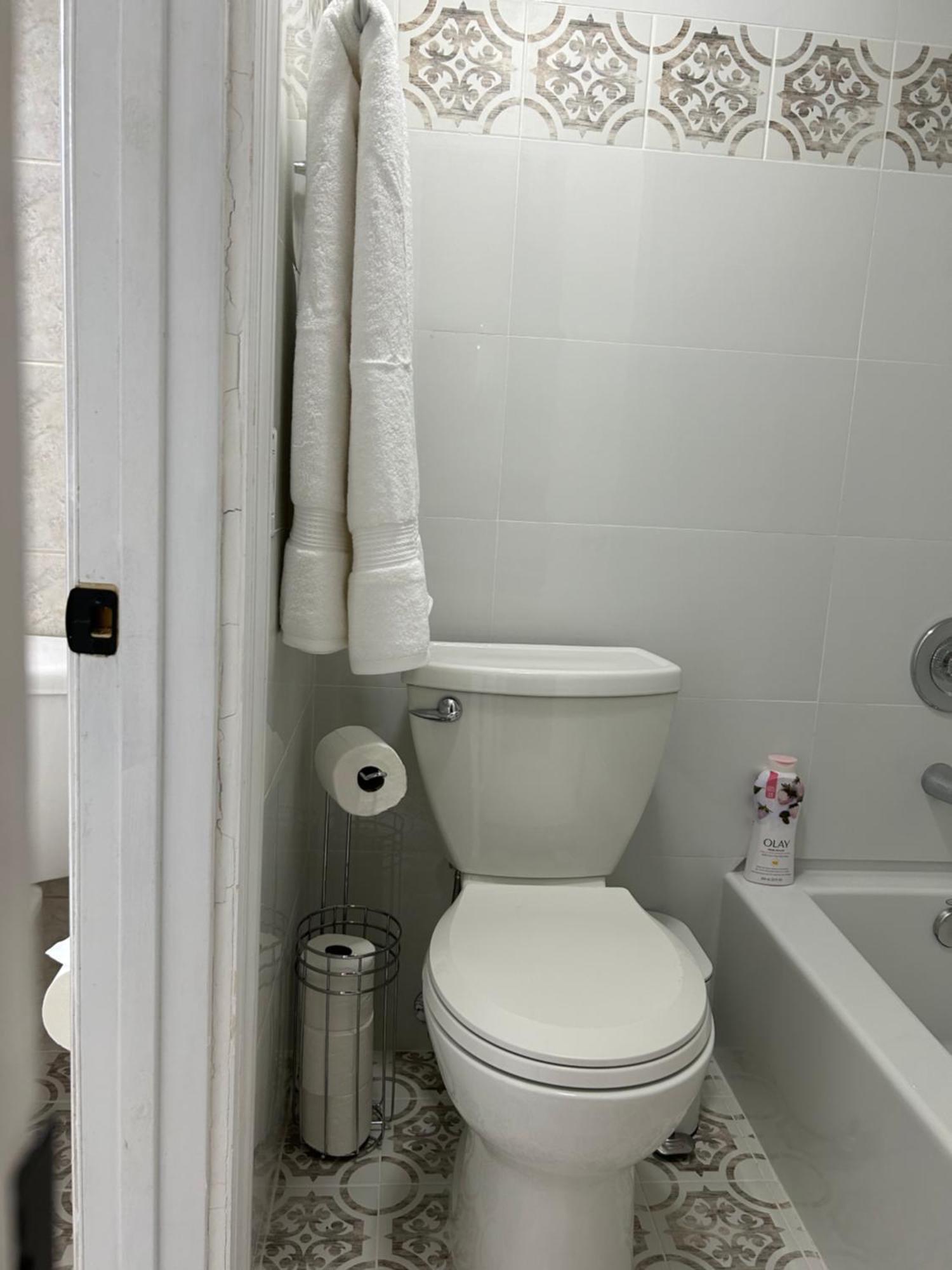 Apartment Beautiful With Very Elegant Colonial Decoration Tamiami